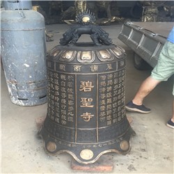 大型铁钟图片