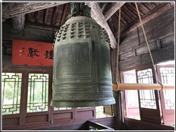 虎跑寺仿铜钟